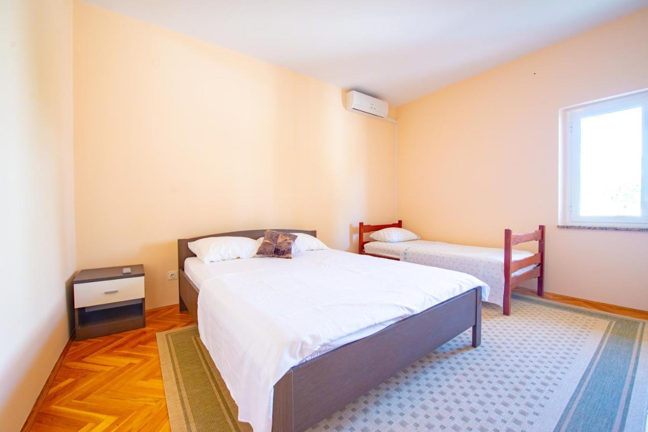 Apartments Facini Kosljun Bagian luar foto